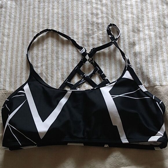 Lot 2 CHILLIES BIKINI TOP SZ 6/S - Picture 1 of 4